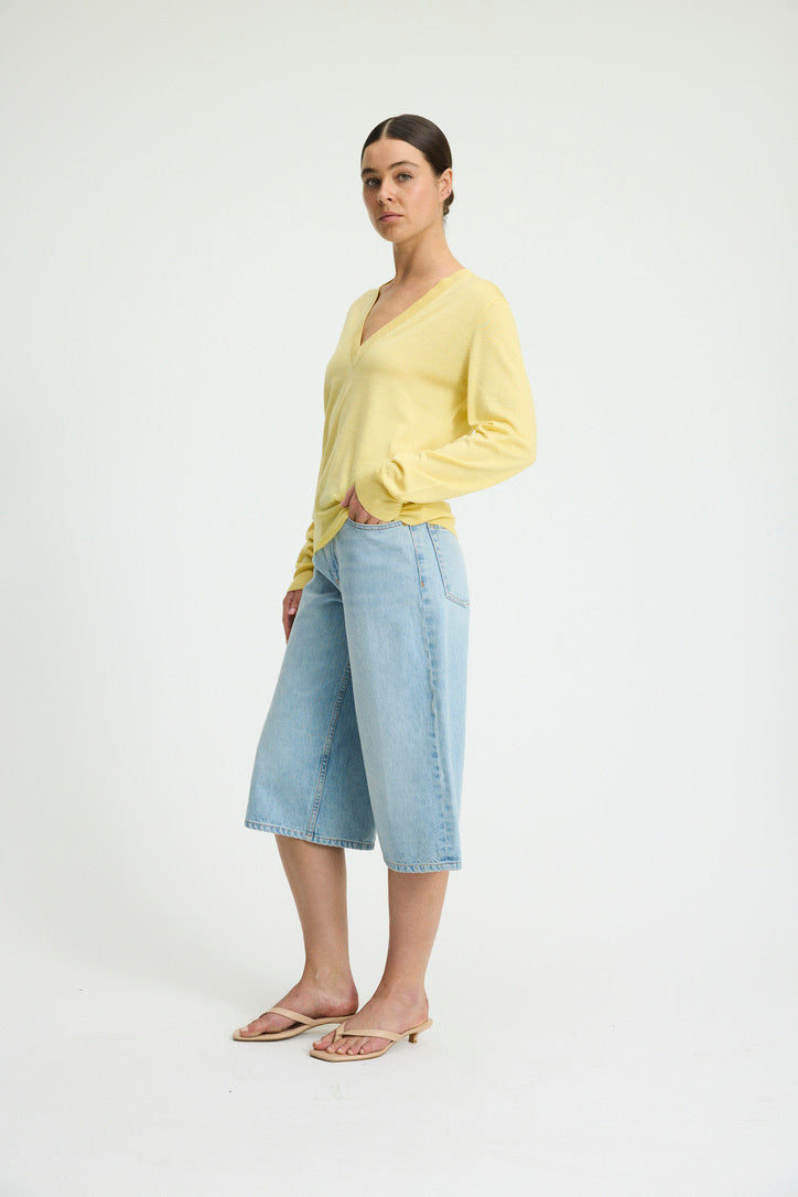 Dylan V-Neck Pullover